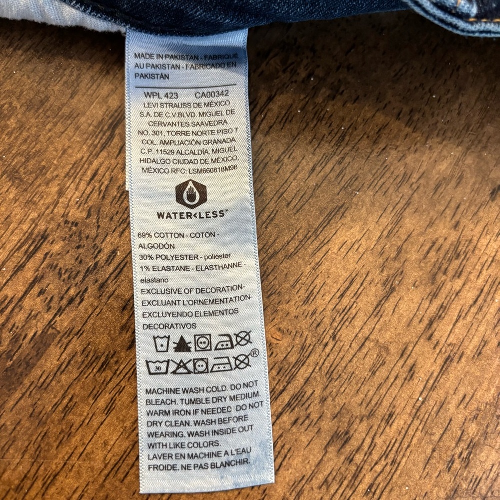 Signature by Levi Strauss Denim rolled cuff shirts size 16 - Picture 7 of 7